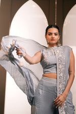 Load image into Gallery viewer, Indore Stern With One Style Pearl And Sequin Work Jacket